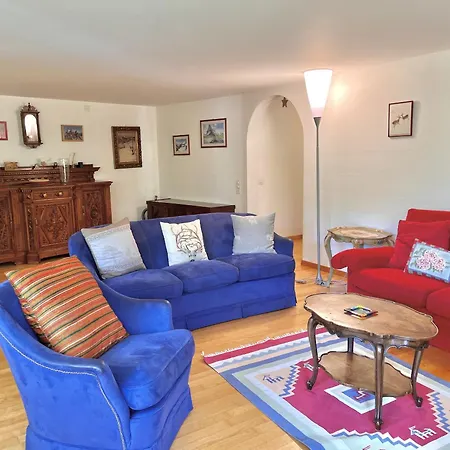 アパート Chesa Foulla Rosa - 6 Pax