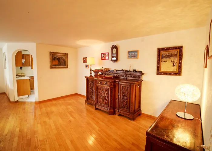 Chesa Foulla Rosa - 6 Pax