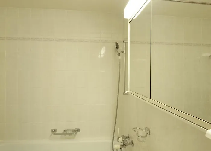 Chesa Foulla Rosa - 6 Pax